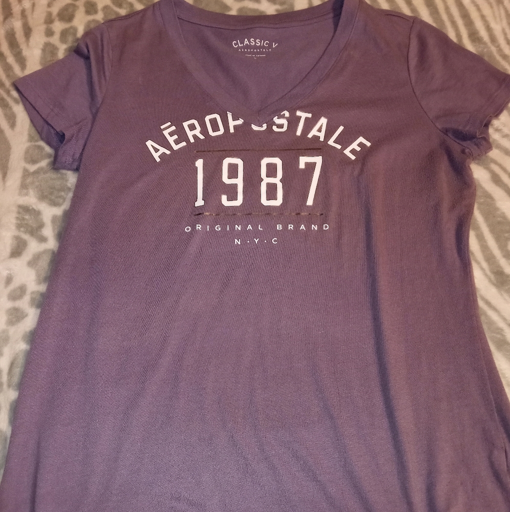 V-Neck Tshirt